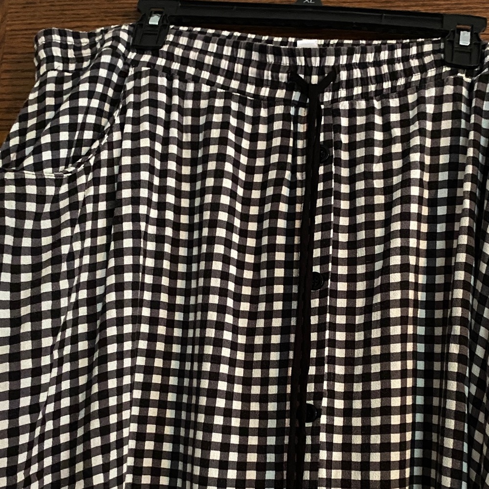 LuLaRoe Black and White Gingham Midi Skirt